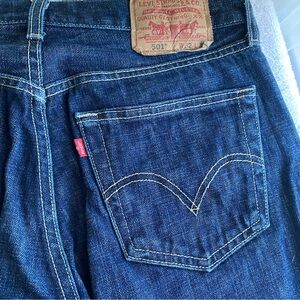 Levi’s 501 Original Fit Jeans 32x34 Dark Wash Zip Fly 100% Cotton